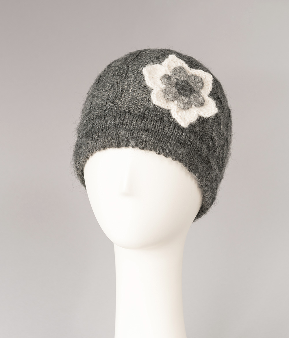 Tuque à fleur 100% alpaga tricoté à la main, grise
