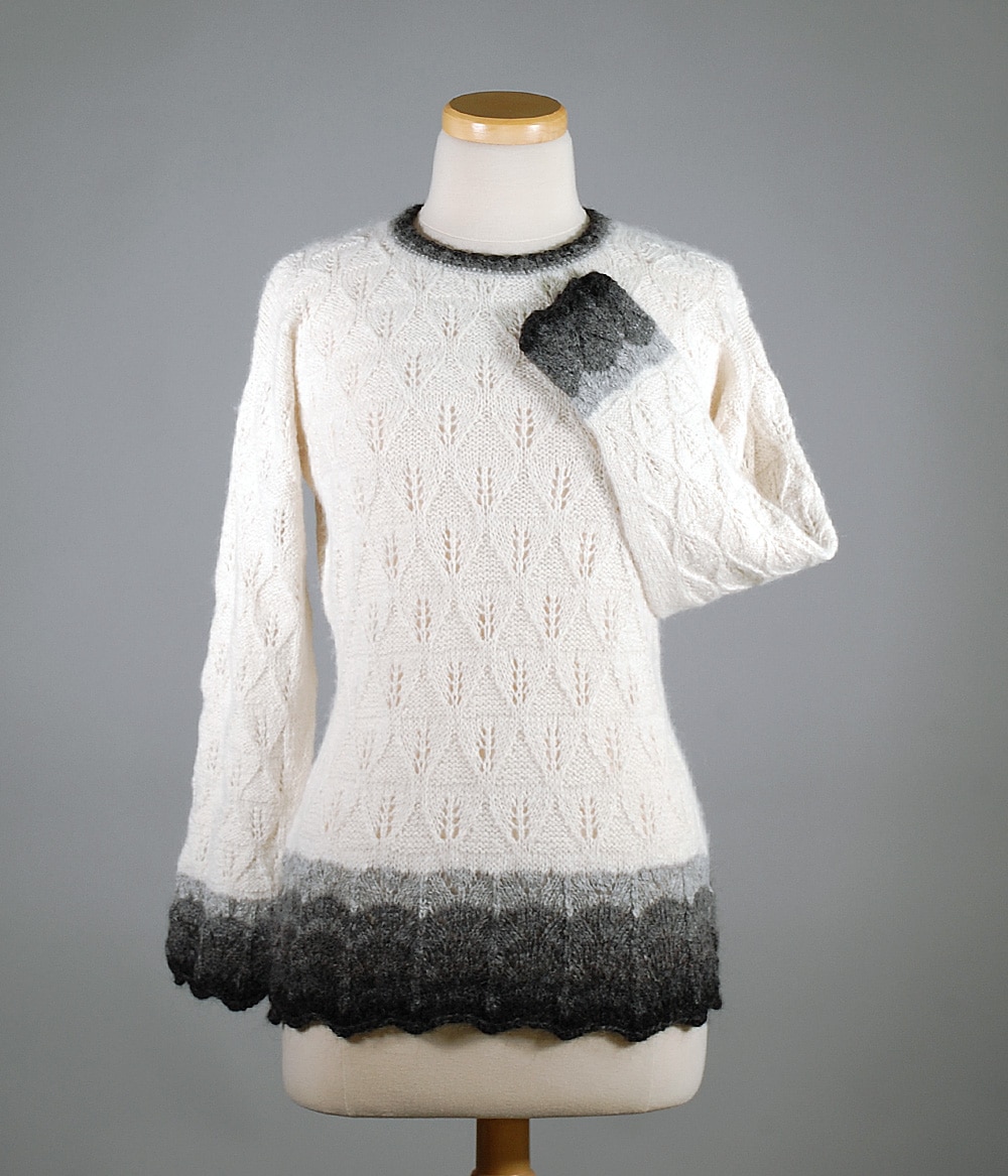 Chandail tricot féminin, blanc Chandail tricot féminin 100% alpaga fait à la main, blanc