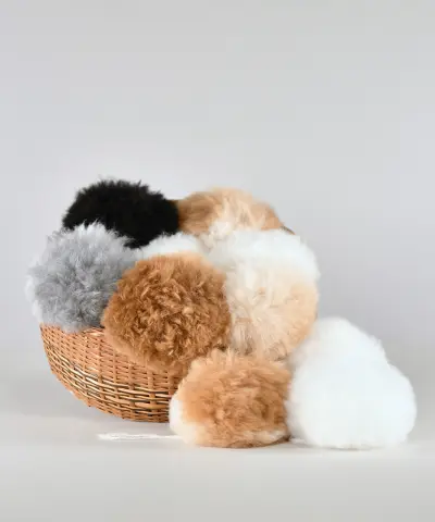 Pompoms & accessories – PachaMama Canada