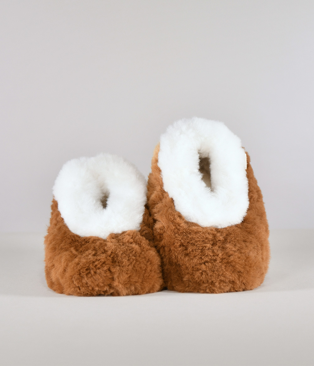 Alpaca fur slippers, natural colors