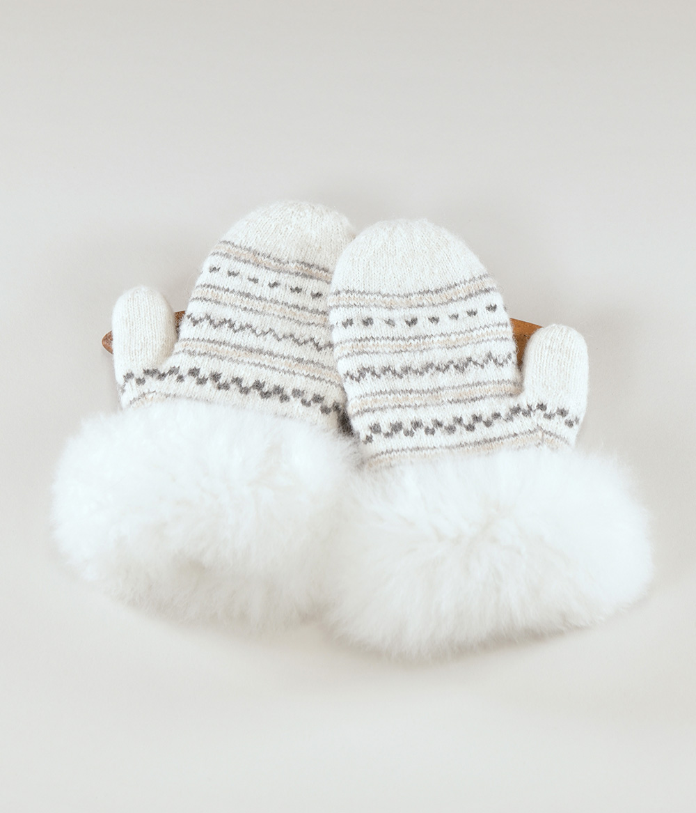 Fur-trimmed double knit mittens, with patterns, white Fur-trimmed double knit mittens, 100% alpaca, white