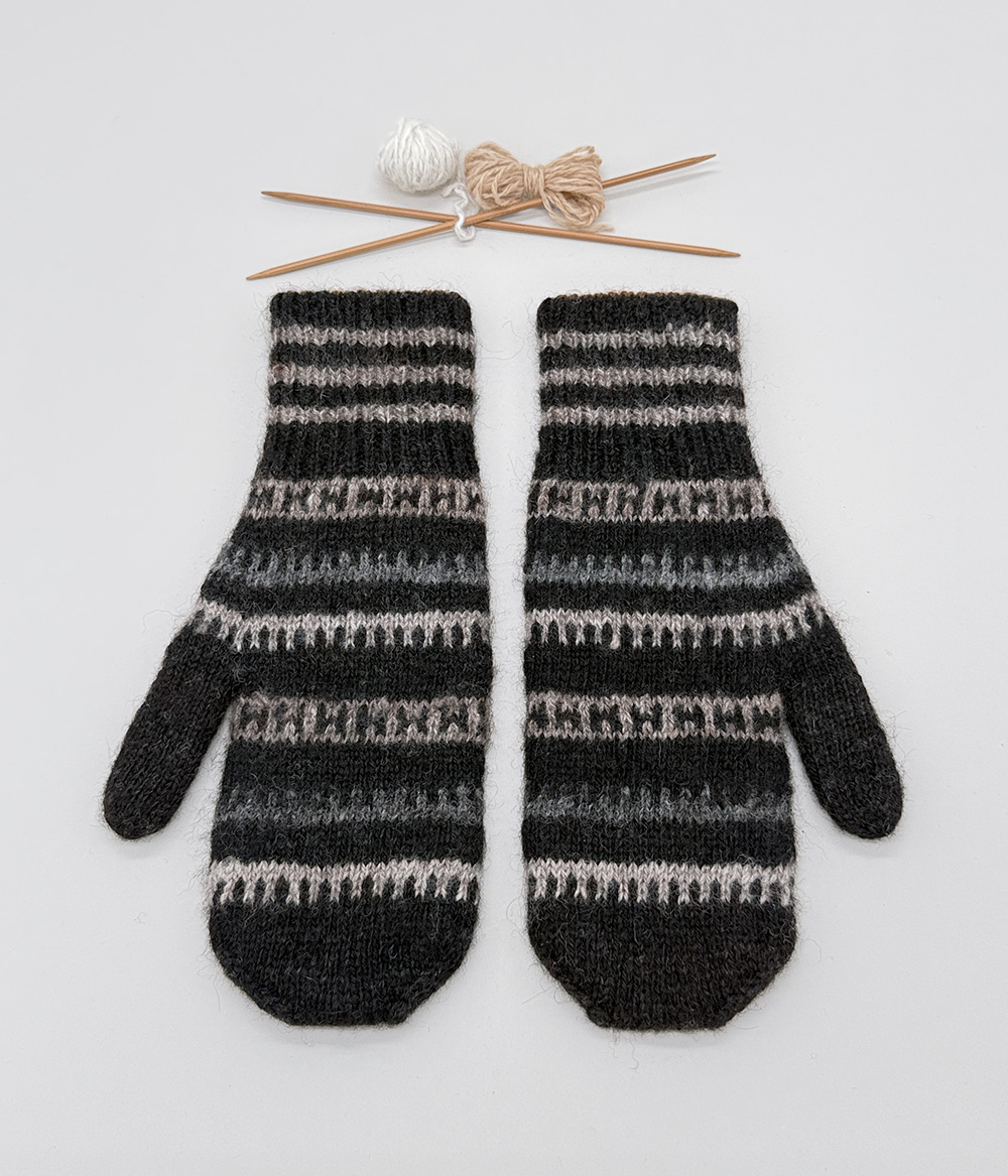 Mitaines doubles et réversibles 100% alpaga tricoté à la main, à motifs